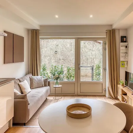Apartment L'epicea - Rdj Duplex Proche Metrohopital Oullins