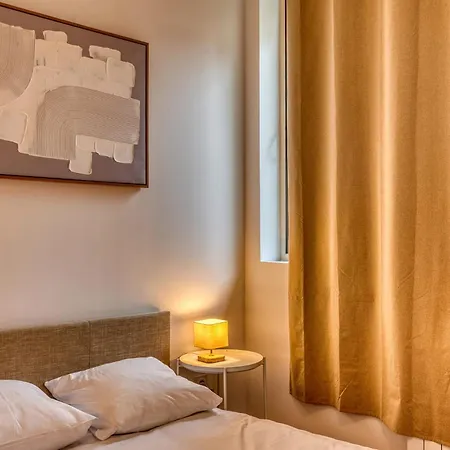 Apartment L'epicea - Rdj Duplex Proche Metrohopital Oullins